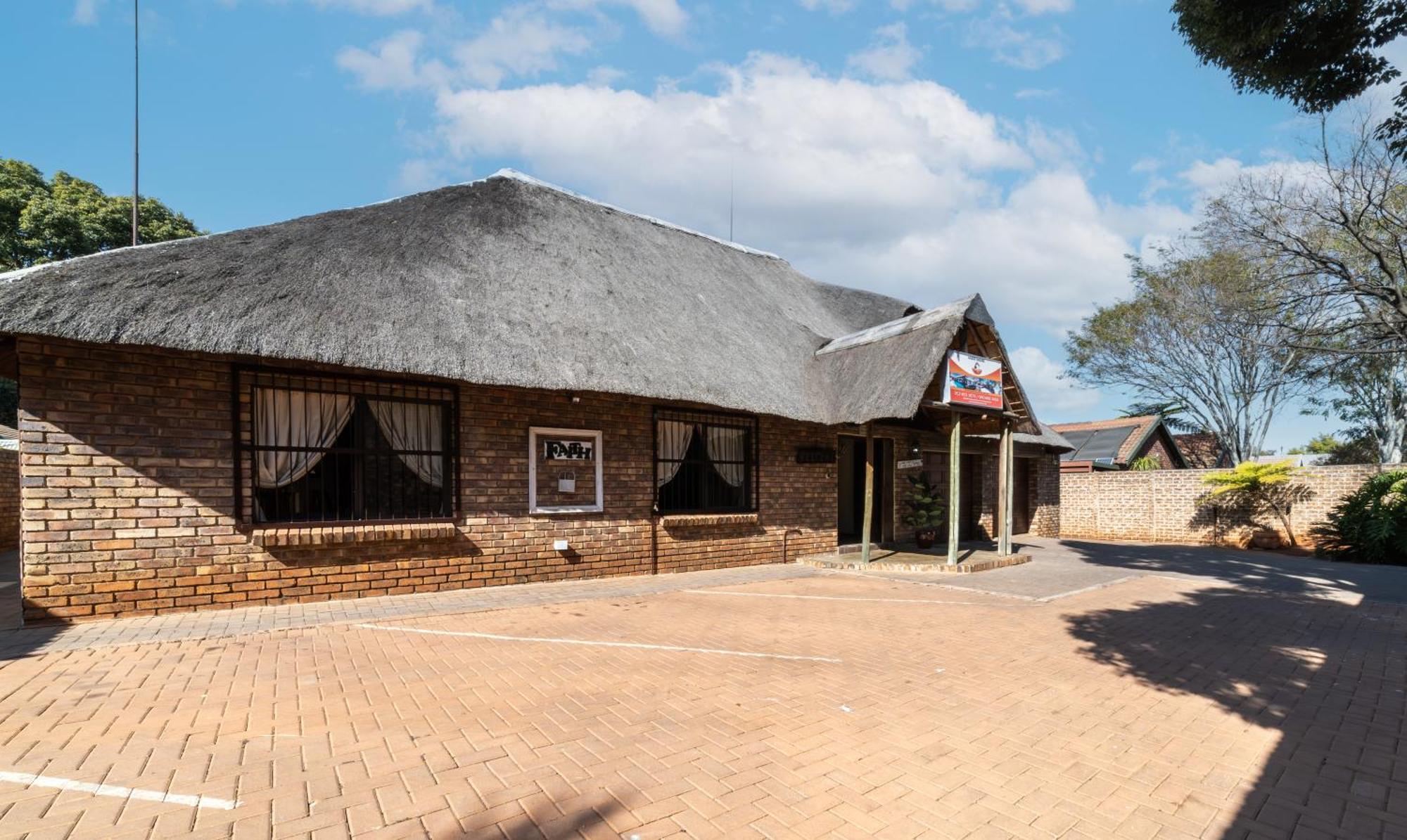 Thatch Haven Guesthouse Centurion Exterior photo